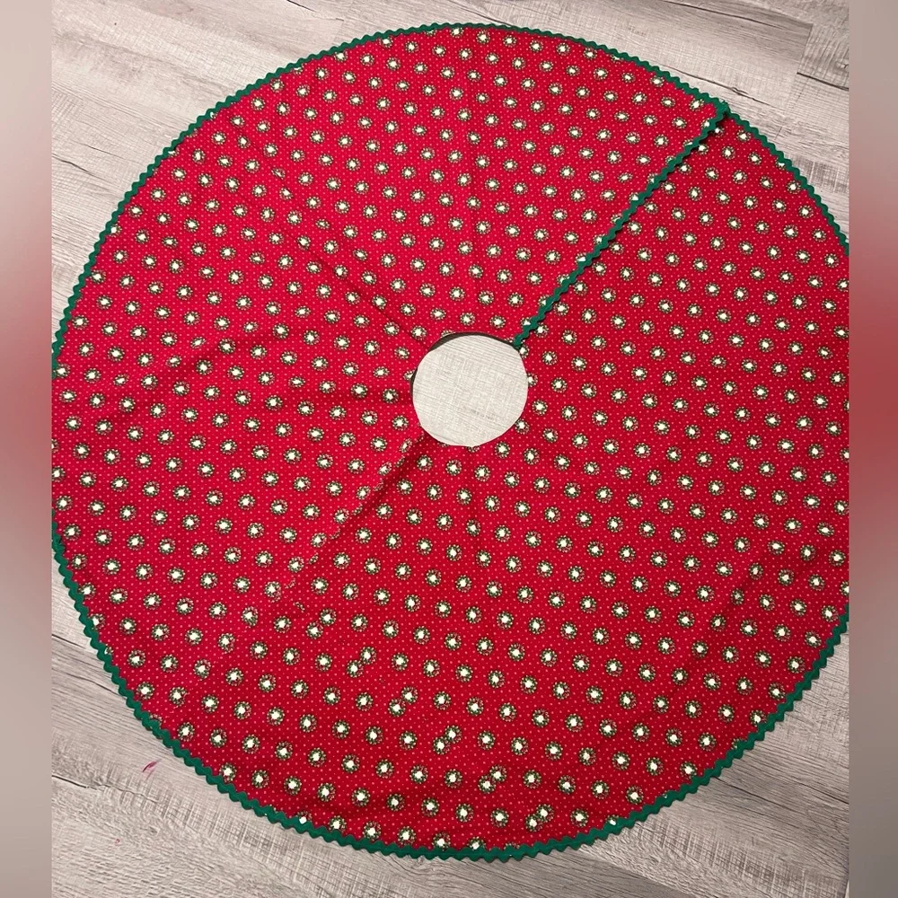Vintage Christmas Handmade Retro‎ Tree Skirt Wreaths Hearts Zigzag 46